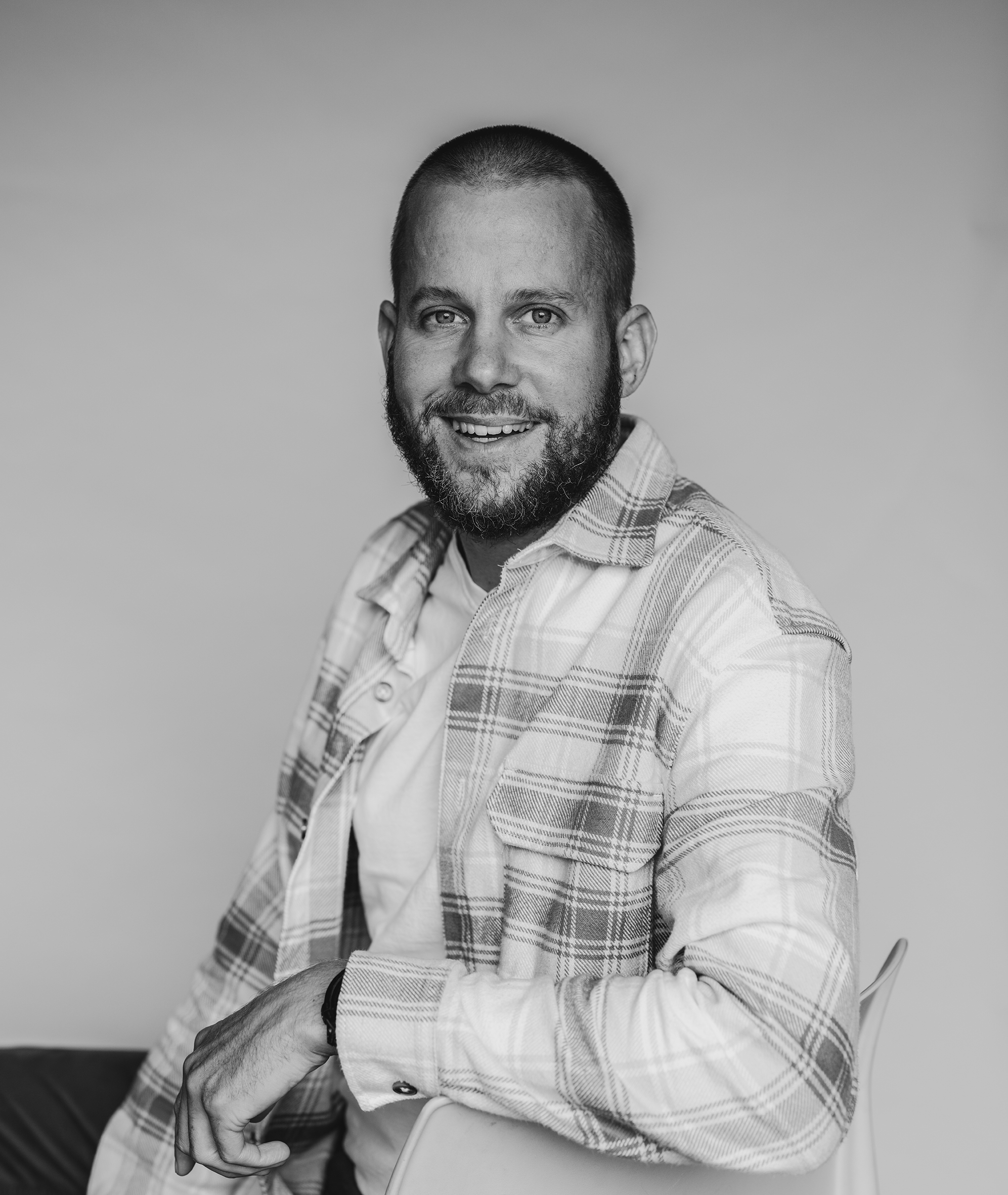 erik-luisterend-hart-luchten